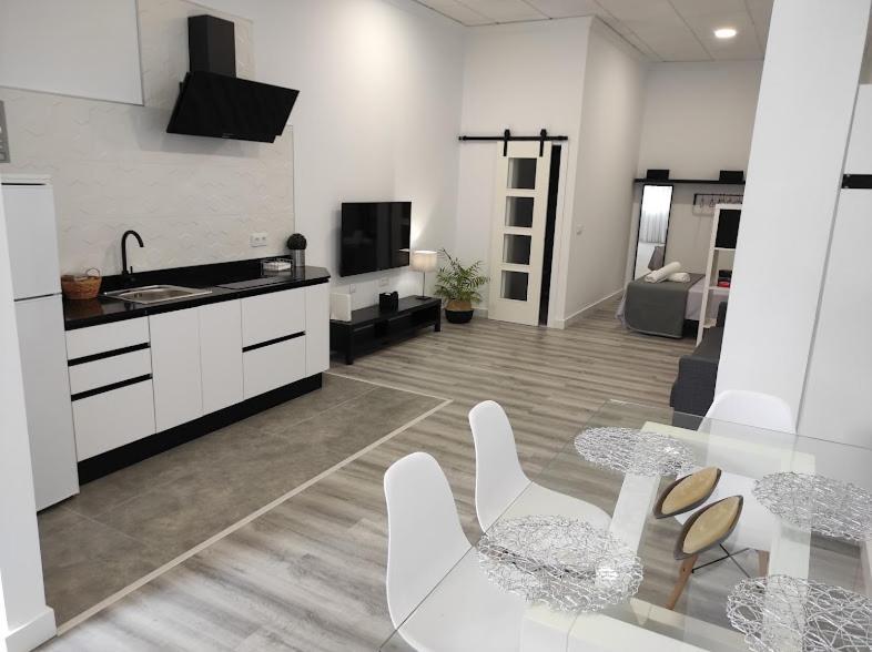 Apartamento Turistico Lyra Baena Dış mekan fotoğraf